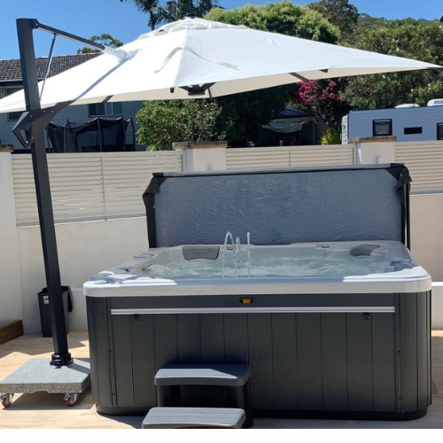 3m x 3m Luxury Hydraulic Cantilever Umbrella